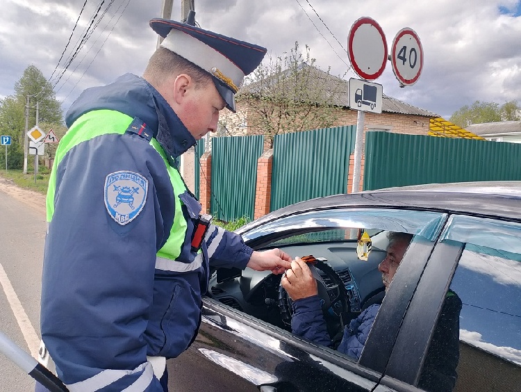 Автоинспекторы в Серебряных Прудах присоединились к Всероссийской акции «Георгиевская ленточка» Автоинспекторы в Серебряных Прудах присоединились к Всероссийской акции «Георгиевская ленточка»