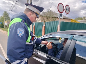 Автоинспекторы в Серебряных Прудах присоединились к Всероссийской акции «Георгиевская ленточка»