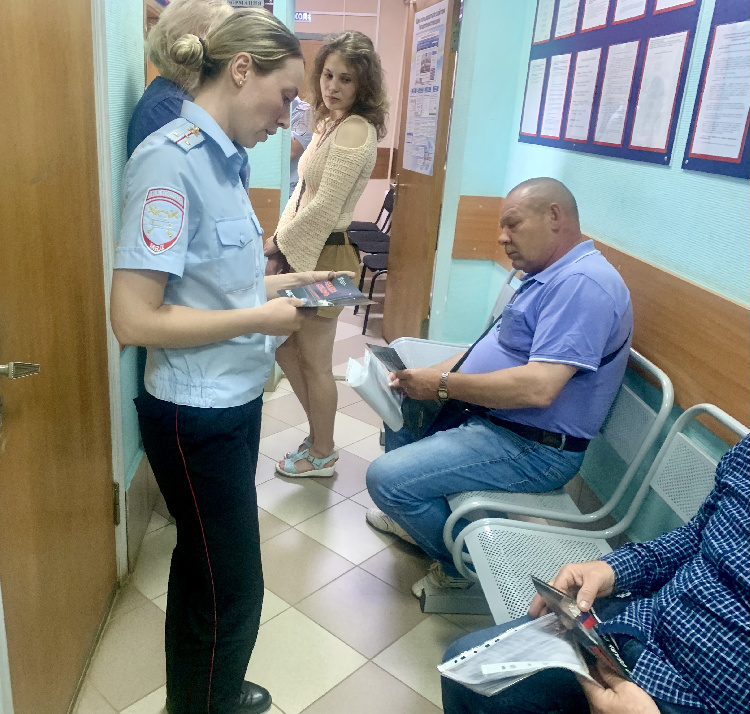 В целях повышения уровня информированности участников дорожного движения о важности соблюдения и правильного выбора скоростного режима.