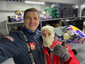 Почти 2,5 тысячи подарков вручили подмосковные единороссы детям в ходе акции «Ёлка желаний» Почти 2,5 тысячи подарков вручили подмосковные единороссы детям в ходе акции «Ёлка желаний»