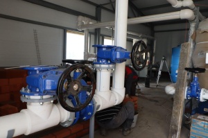 В Серебряных Прудах на улице Свободной завершается возведение нового водозаборного узла.