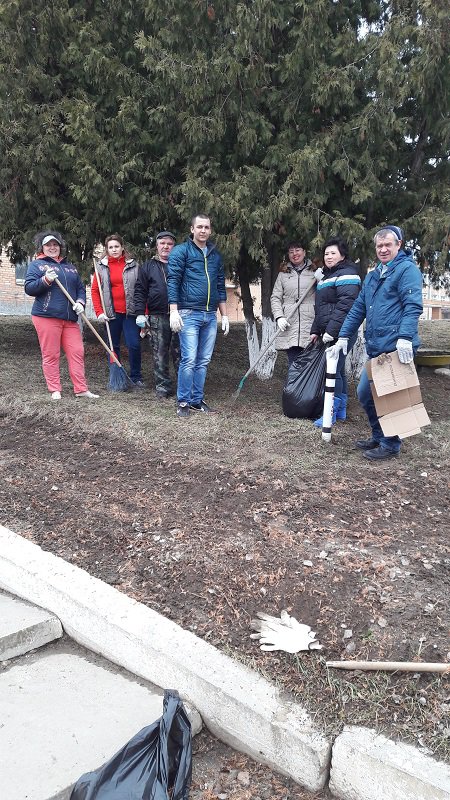 Узуновский ЦДК МУК КДЦ Узуновское принял участие в субботнике по уборке территории Узуновский ЦДК МУК КДЦ Узуновское принял участие в субботнике по уборке территории