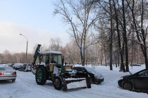 Коммунальщики Московской области ликвидируют последствия снегопада