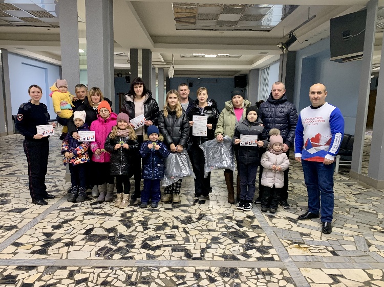 В Серебряных Прудах состоялось мероприятие приуроченное «Дню Матери»  В Серебряных Прудах состоялось мероприятие приуроченное «Дню Матери»