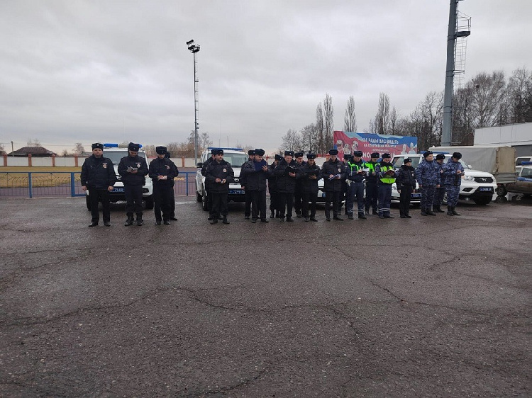 В Серебряных Прудах провели инструктаж нарядов комплексных сил полиции совместно с представителем Общественного совета В Серебряных Прудах провели инструктаж нарядов комплексных сил полиции совместно с представителем Общественного совета