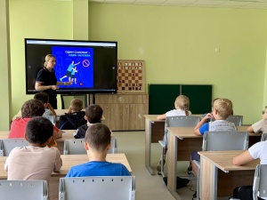 В детских оздоровительных лагерях продолжают проводить обучающие занятия по БДД 