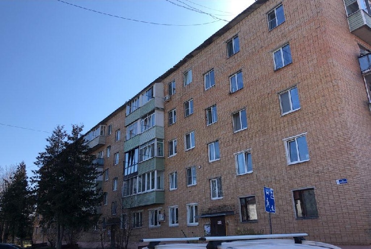 Капремонт кровли в мкр. Юбилейный близится к завершению Капремонт кровли в мкр. Юбилейный близится к завершению
