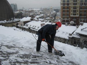 В Московской области своевременность расчистки крыш от снега и наледи взята на особый контроль В Московской области своевременность расчистки крыш от снега и наледи взята на особый контроль