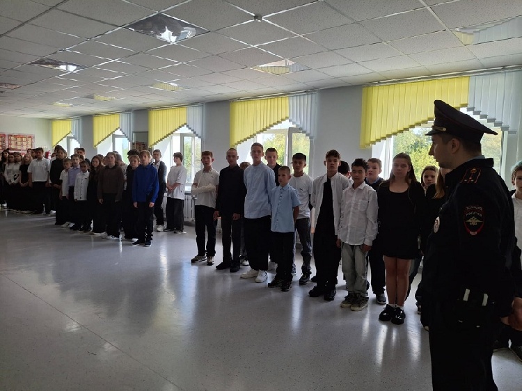 Профилактическая беседа в школе: безопасность и правосознание Профилактическая беседа в школе: безопасность и правосознание