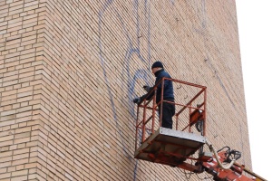 На фасаде пятиэтажного дома №2 по Первомайской улице в Серебряных Прудах появится мурал с изображением маршала Советского Союза Василия Ивановича Чуйкова.