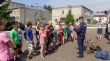 Спасатели Подмосковья учат детей пожарной безопасности Спасатели Подмосковья учат детей пожарной безопасности
