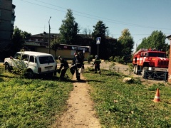 Спасатели Подмосковья провели тренировку по спасению пострадавших в ДТП Спасатели Подмосковья провели тренировку по спасению пострадавших в ДТП