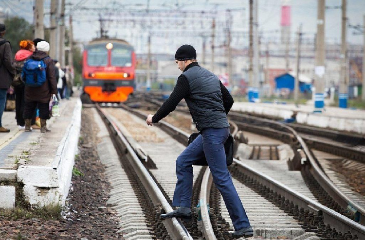 Железная дорога – это зона повышенной опасности Железная дорога – это зона повышенной опасности