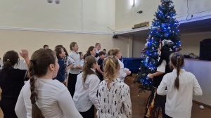 2 декабря в Доме культуры «Успенский» муниципального округа Серебряные Пруды состоялось яркое открытие зимнего сезона. 