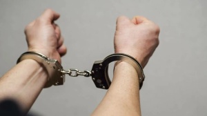 В Серебряных Прудах полицейские задержали подозреваемых в краже денег с банковской карты В Серебряных Прудах полицейские задержали подозреваемых в краже денег с банковской карты