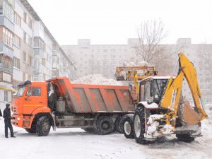 Коммунальные службы Московской области в усиленном режиме убирают выпавший снег Коммунальные службы Московской области в усиленном режиме убирают выпавший снег