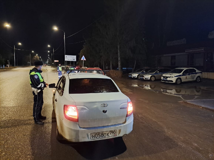 Рейд по выявлению нетрезвых водителей прошёл в п. Серебряные Пруды Рейд по выявлению нетрезвых водителей прошёл в п. Серебряные Пруды