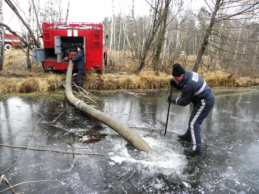 В четырех районах Подмосковья началась перекачка воды на торфяники В четырех районах Подмосковья началась перекачка воды на торфяники