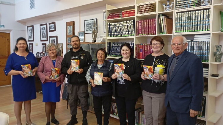 В Центральной библиотеке Серебряных Прудов появилась новая книга Бориса Ефимцева  В Центральной библиотеке Серебряных Прудов появилась новая книга Бориса Ефимцева