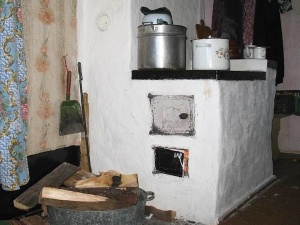 Жителям Серебряных Прудов напомнили о безопасности обращения с печкой на даче