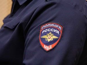 Полицейские в Серебряных Прудах задержали подозреваемого в краже мобильного телефона Полицейские в Серебряных Прудах задержали подозреваемого в краже мобильного телефона