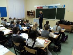 С начала года спасатели Подмосковья провели более 1500 занятий в общеобразовательных учреждениях  С начала года спасатели Подмосковья провели более 1500 занятий в общеобразовательных учреждениях