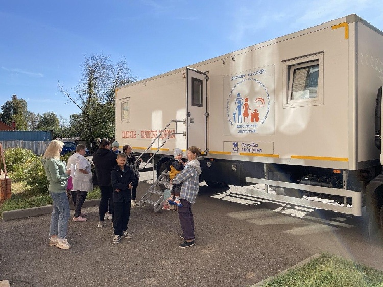 Десант врачей "НИКИ Детства" снова посетили Серебряные Пруды Десант врачей "НИКИ Детства" снова посетили Серебряные Пруды