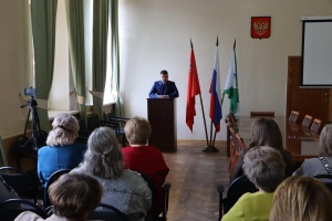 В Серебряных Прудах помощник прокурора предупредил работников образования о современных схемах кибермошенничества 