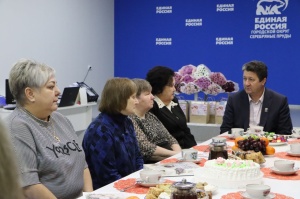 В Серебряных Прудах прошло мероприятие, посвященное Всероссийскому дню матери, организованное в рамках партийного проекта «Женское движение Единой России».
