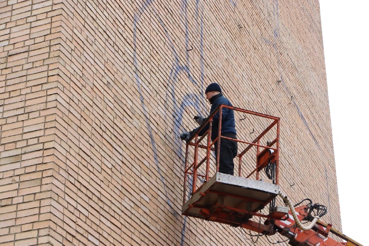 На фасаде пятиэтажного дома №2 по Первомайской улице в Серебряных Прудах появится мурал с изображением маршала Советского Союза Василия Ивановича Чуйкова.