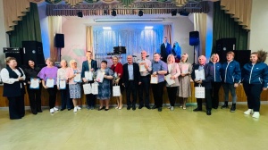 В школе им. В.И. Чуйкова чествовали педагогов в преддверии профессионального праздника
