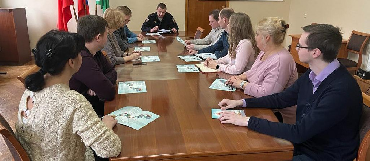 Рабочее совещание по вопросам профилактики дорожно-транспортных происшествий с участием транспортных средств, принадлежащих юридическим лицам и индивидуальным предпринимателям, прошло в администрации городского округа Серебряные Пруды Рабочее совещание по вопросам профилактики дорожно-транспортных происшествий с участием транспортных средств, принадлежащих юридическим лицам и индивидуальным предпринимателям, прошло в администрации городского округа Серебряные Пруды