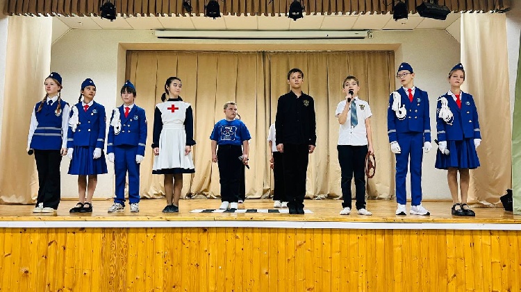 Учащиеся Серебряно-Прудской школы имени В.И. Чуйкова готовятся к марафону творческих программ по пропаганде безопасного поведения на дорогах.